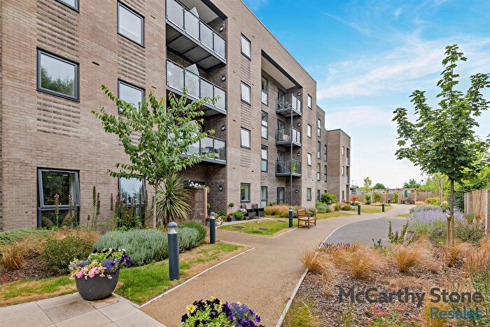 1 Bedroom Flat For Sale In Gilbert Place, Lowry Way, Swindon, Wiltshire, SN3