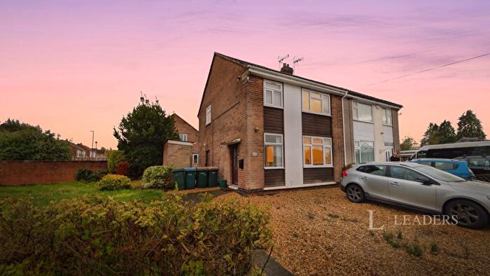 3 Bedroom Semi-Detached House To Rent In Charter Avenue, Coventry, West Midlands, CV4