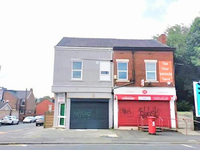 2 Bedroom Flat To Rent In Hume Street, Levenshulme, Manchester, M19