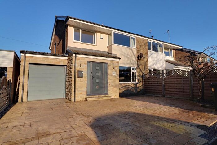 3 Bedroom Semi-Detached House For Sale In Lydgate Drive, New Mill, Holmfirth, West Yorkshire, HD9