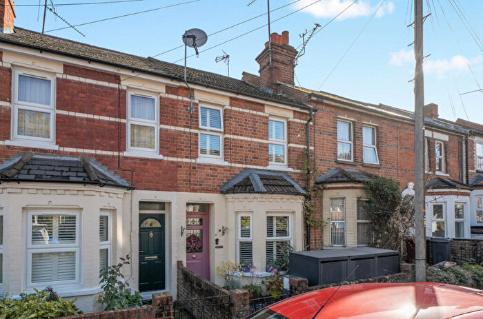 3 Bedroom Terraced House For Sale In Beecham Road, Reading, Berkshire, RG30