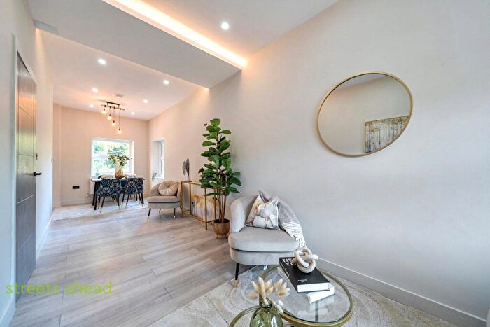2 Bedroom Apartment For Sale In Windmill Road, Croydon, CR0