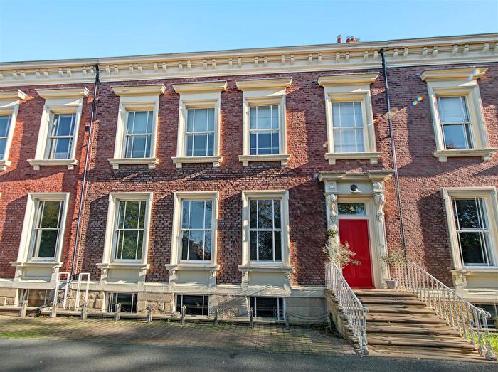 5 Bedroom Town House For Sale In The Esplanade, Adhbrooke, Sunderland, SR2