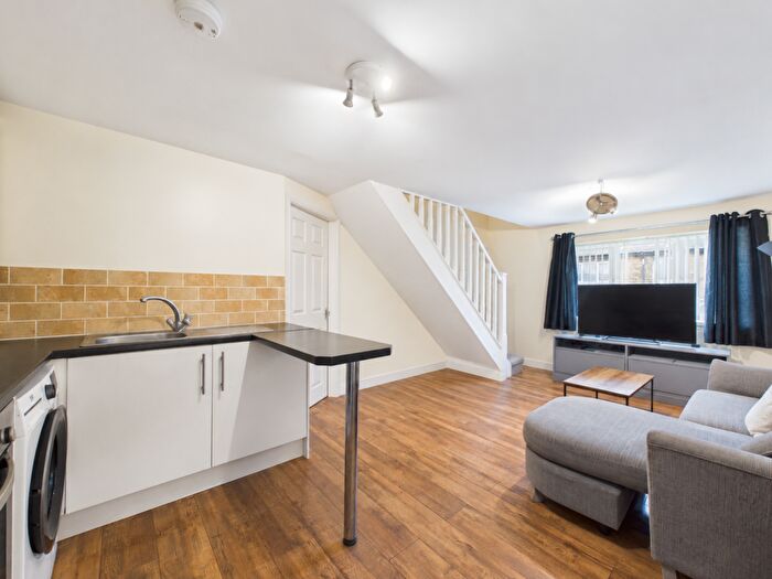 2 Bedroom Apartment To Rent In Jaunty Way, Sheffield, S12