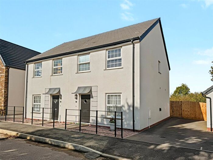 3 Bedroom Semi-Detached House For Sale In Country Park Road, Bodmin, Cornwall, PL31