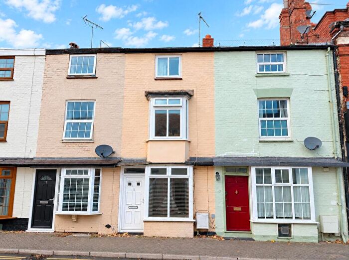 3 Bedroom Terraced House For Sale In Evesham Street, Alcester, B49