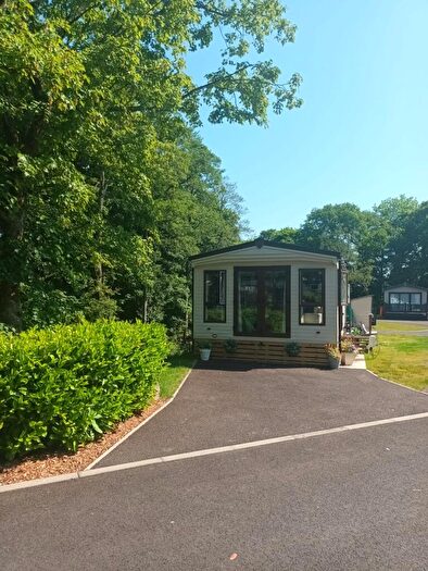 2 Bedroom Mobile Home For Sale In Caton Road, Lancaster, LA2