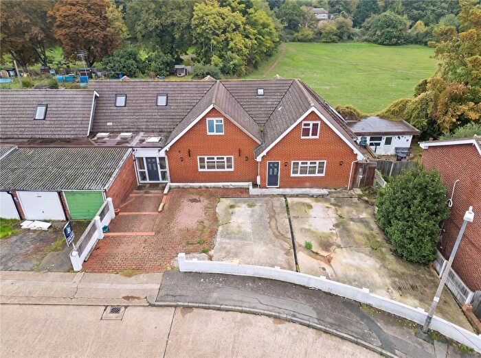 8 Bedroom Detached House For Sale In Maycroft Gardens, Grays, Essex, RM17