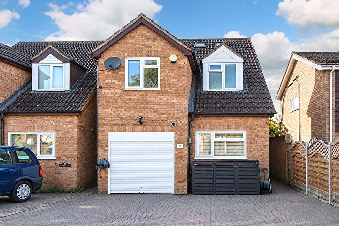 4 Bedroom Detached House For Sale In Berrymead, Hemel Hempstead, HP2