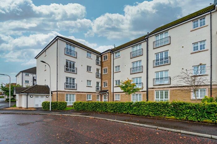 2 Bedroom Flat To Rent In Alexander Grove, Bearsden, East Dunbartonshire, G61