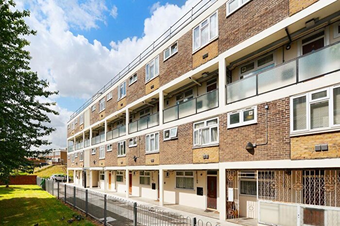 3 Bedroom Flat To Rent In Wick Road, Trower House Wick Road, E9