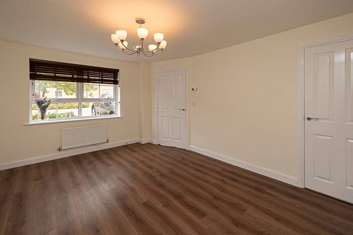 4 Bedroom Detached House For Sale In Yarborough Drive, Doncaster, DN2