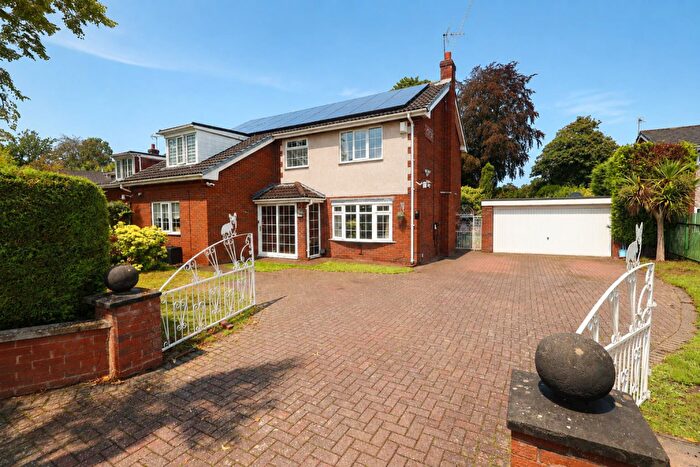 4 Bedroom Detached House For Sale In Borras Park Road, Wrexham, LL12