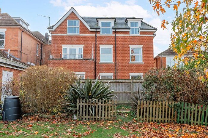 2 Bedroom Flat For Sale In Southbourne Road, Southbourne, BH6
