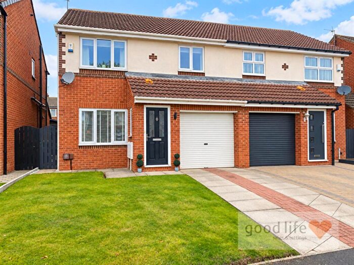 3 Bedroom Semi-Detached House For Sale In Markington Drive, Ryhope, Sunderland, SR2