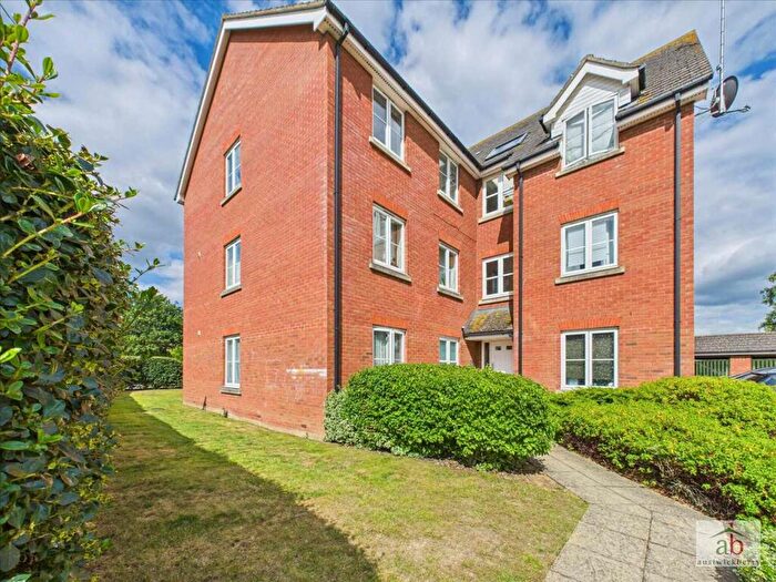 2 Bedroom Apartment For Sale In Jennings Drift, Grange Farm, Kesgrave, IP5