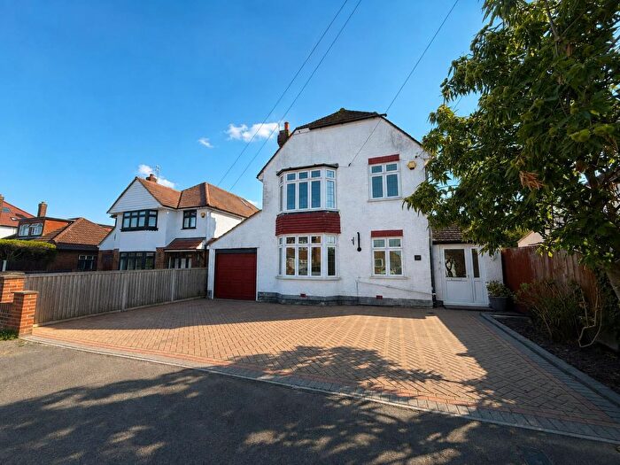 4 Bedroom Detached House To Rent In Reedsfield Road, Ashford, TW15