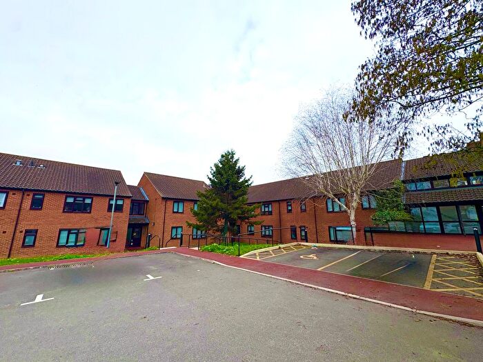 1 Bedroom Flat To Rent In Langland Road, Milton Keynes, MK6