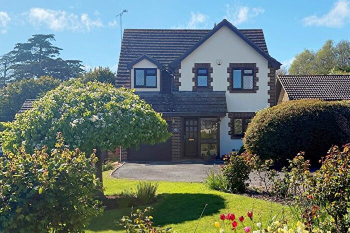 4 Bedroom Detached House For Sale In Burton Bradstock, DT6
