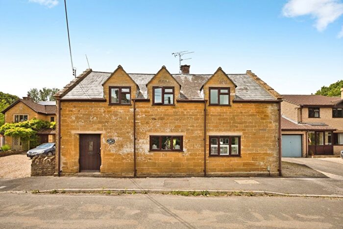 3 Bedroom Cottage For Sale In Over Stratton, Somerset, TA13