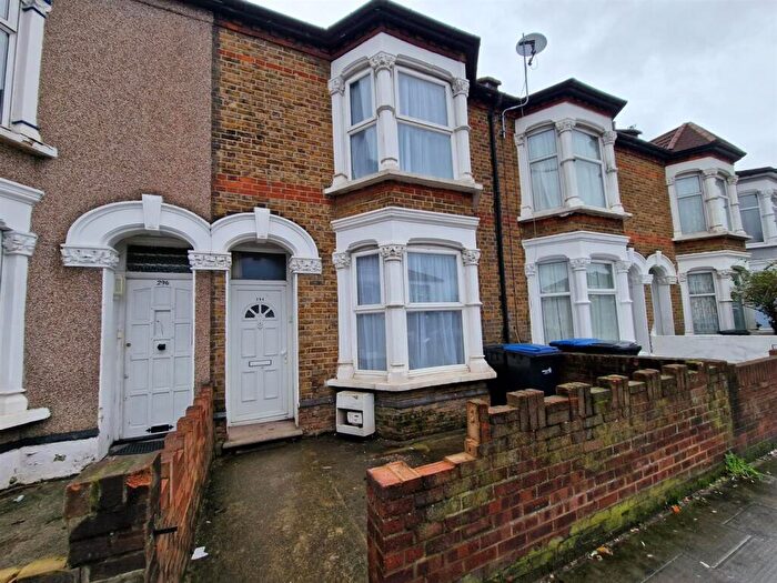 3 Bedroom Terraced House To Rent In Hertford Road, Edmonton, N9