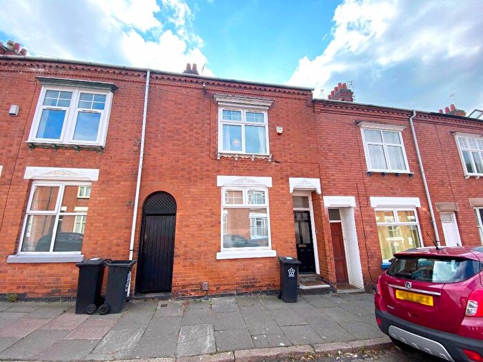5 Bedroom Terraced House For Sale In Hartopp Road, Clarendon Park, Leicester, LE2