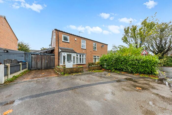 3 Bedroom Semi-Detached House For Sale In Strawberry Close, Birchwood, WA3