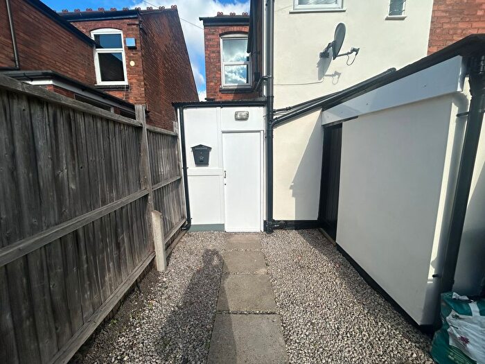 2 Bedroom Flat To Rent In Coles Lane, Sutton Coldfield, B72