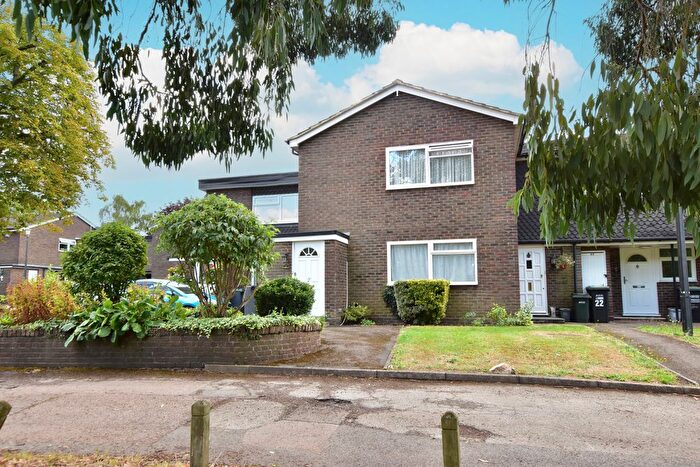 1 Bedroom Maisonette For Sale In Kitters Green, Abbots Langley, WD5