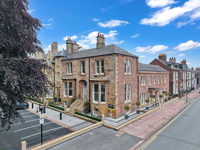6 Bedroom End Of Terrace House For Sale In Portland Square, Carlisle, CA1