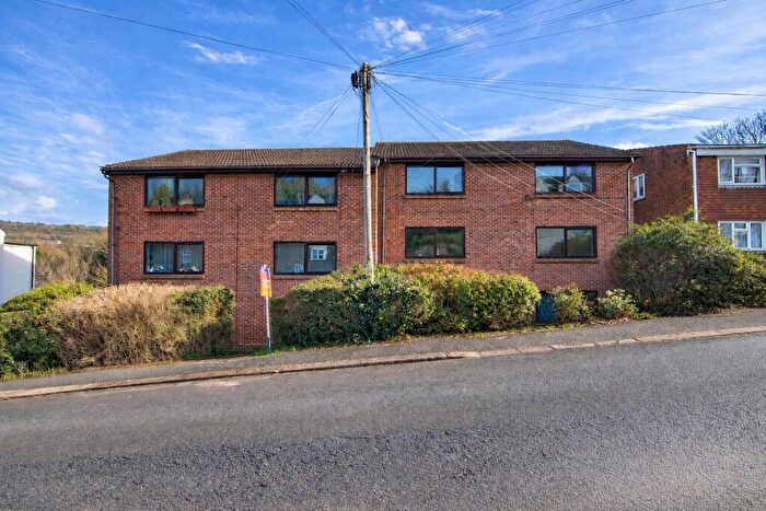 1 Bedroom Flat For Sale In Hillside Road, Dover, Kent, CT17