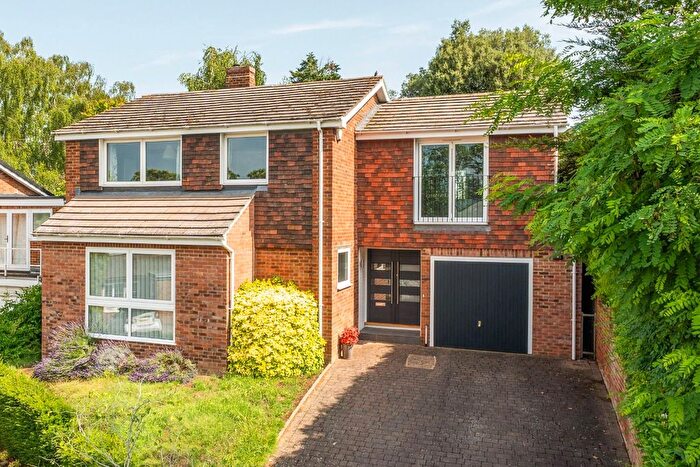 4 Bedroom Detached House For Sale In Birch Crescent, Aylesford, ME20