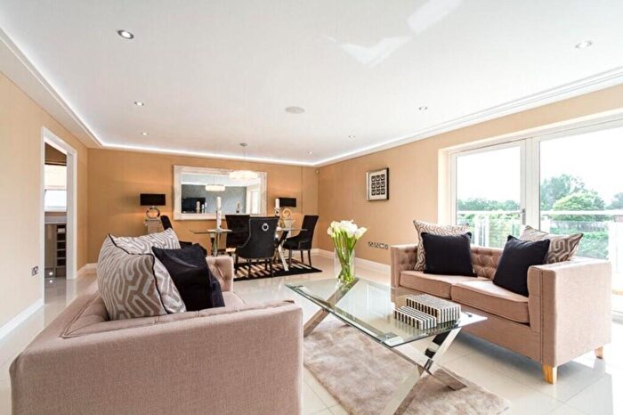 2 Bedroom Apartment To Rent In Penstone Court, Century Wharf, Cardiff Bay, CF10