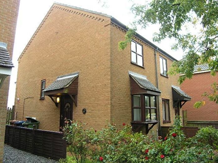 2 Bedroom Semi-Detached House To Rent In March Road, PE7