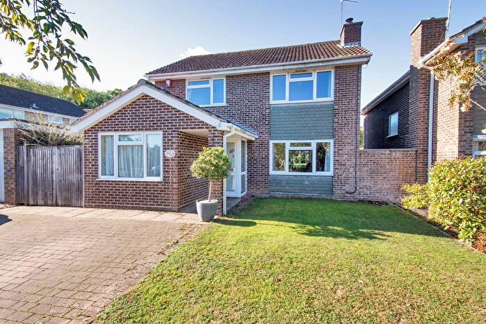 4 Bedroom Detached House For Sale In Billings Hill Shaw, Hartley, Longfield, Kent, DA3