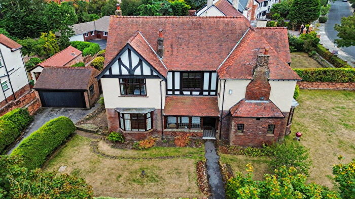 4 Bedroom Detached House For Sale In Hesketh Road, Southport, PR9
