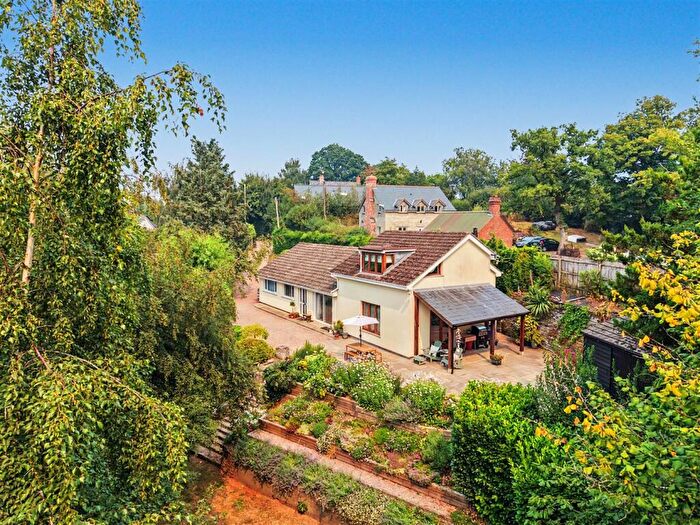 4 Bedroom Detached House For Sale In Pontithel, Brecon, LD3