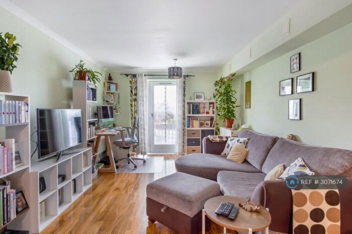 1 Bedroom Flat To Rent In Academia Way, London, N17