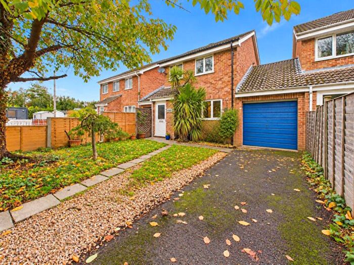 3 Bedroom Link Detached House For Sale In Goosey Lane, St Georges, Weston-Super-Mare, BS22