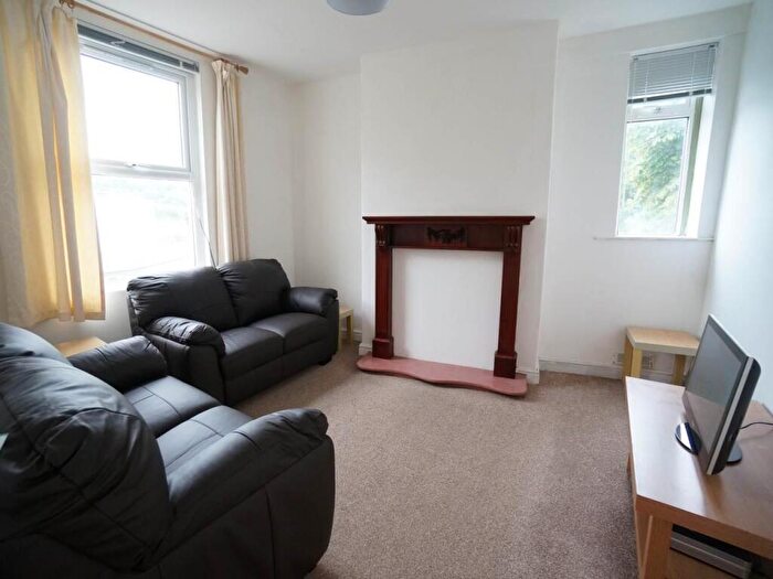 2 Bedroom House To Rent In Penllys Terrace, Bangor, LL57