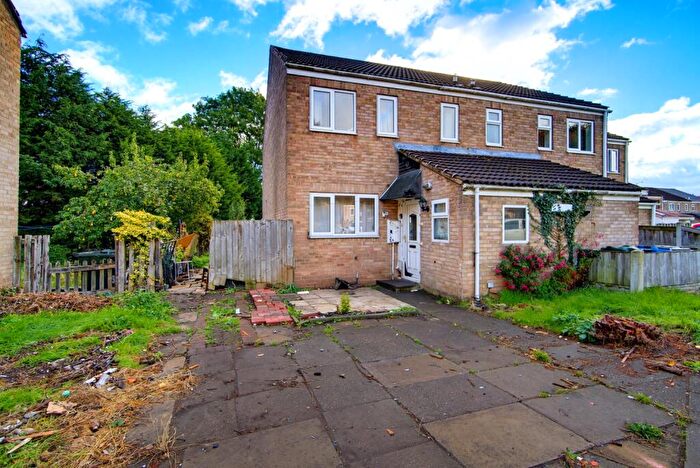 3 Bedroom End Of Terrace House For Sale In Ratten Row, Wadworth, Doncaster, South Yorkshire, DN11
