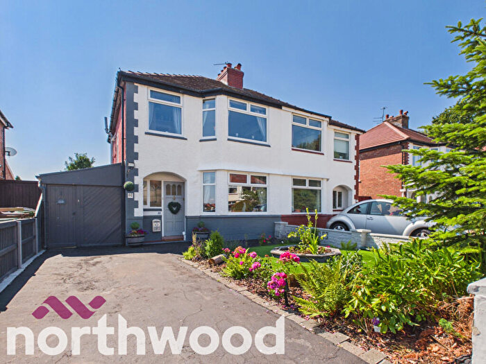 3 Bedroom Semi-Detached House For Sale In Lexton Drive, Churchtown, Southport, PR9