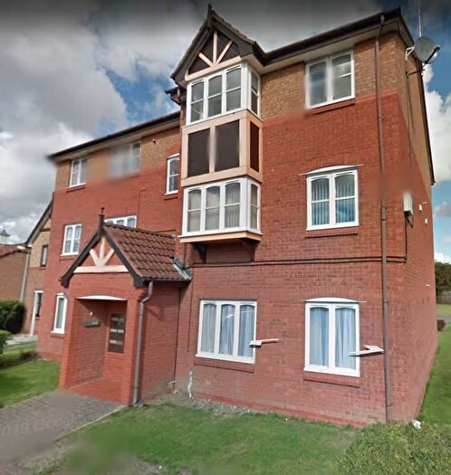 2 Bedroom Flat To Rent In Lowdale Close, Hull, East Yorkshire, HU5