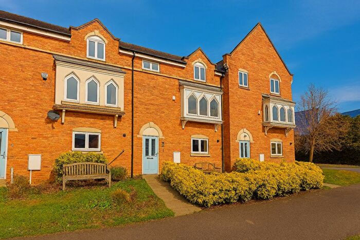 4 Bedroom Town House To Rent In St. Lukes Crescent, Sedgefield, TS21