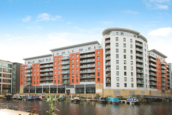 2 Bedroom Flat For Sale In Chadwick Street, Hunslet, Leeds, LS10