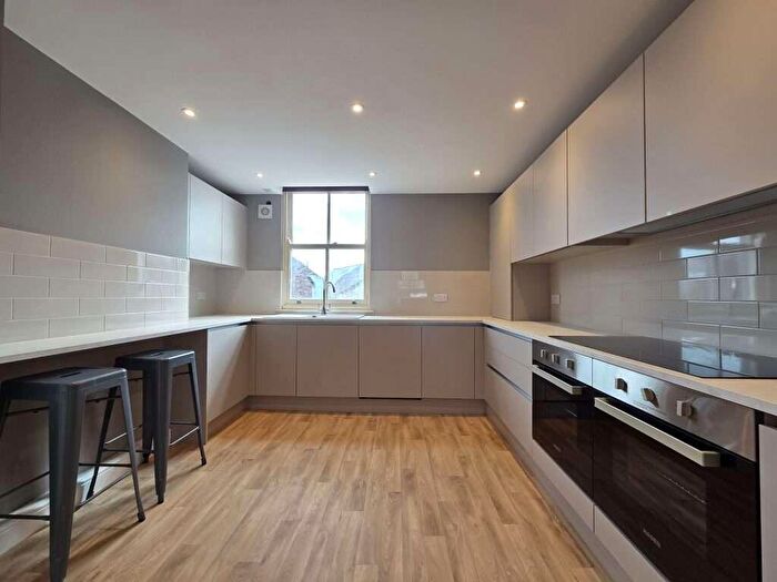 7 Bedroom Flat To Rent In Flat, Glossop Road, Broomhill, S10