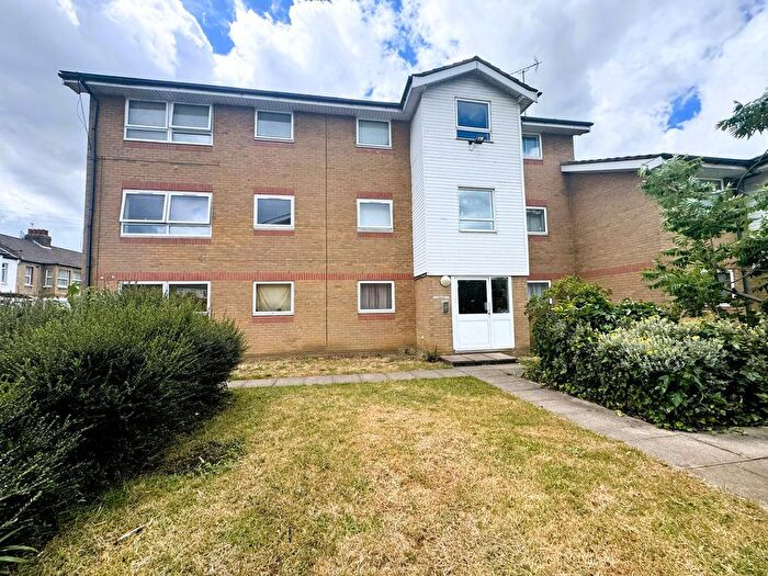 1 Bedroom Flat For Sale In Tilbury Road, East Ham, London, E6