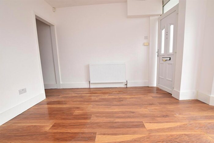 3 Bedroom Terraced House To Rent In Clydesdale Road, Hornchurch, RM11