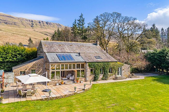 5 Bedroom Detached House For Sale In Eden Grange, Outhgill, Kirkby Stephen, CA17