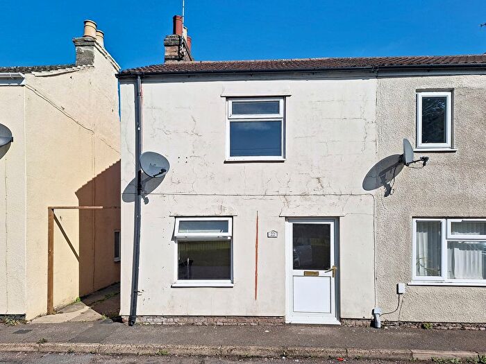 2 Bedroom Terraced House For Sale In Sutton Bridge, Spalding, Lincolnshire, PE12
